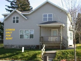 Building Photo - 913 N 11th St