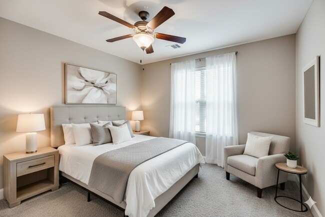 Building Photo - 1103 E 27th St