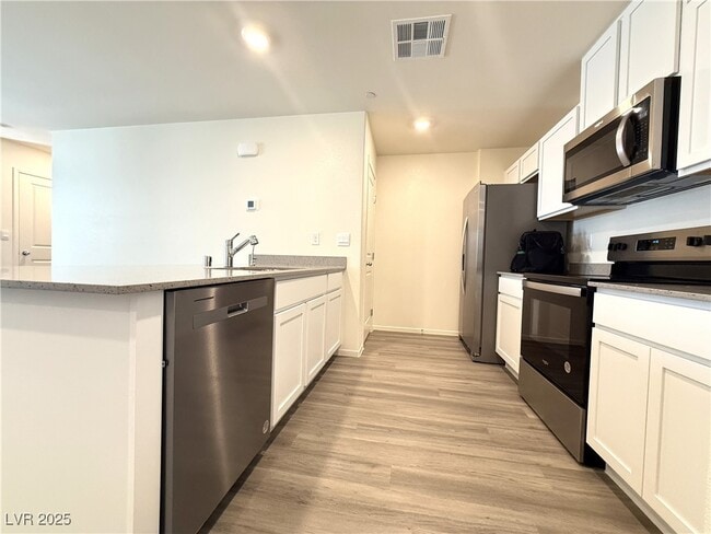 Building Photo - 4828 Ava Ridge Ave