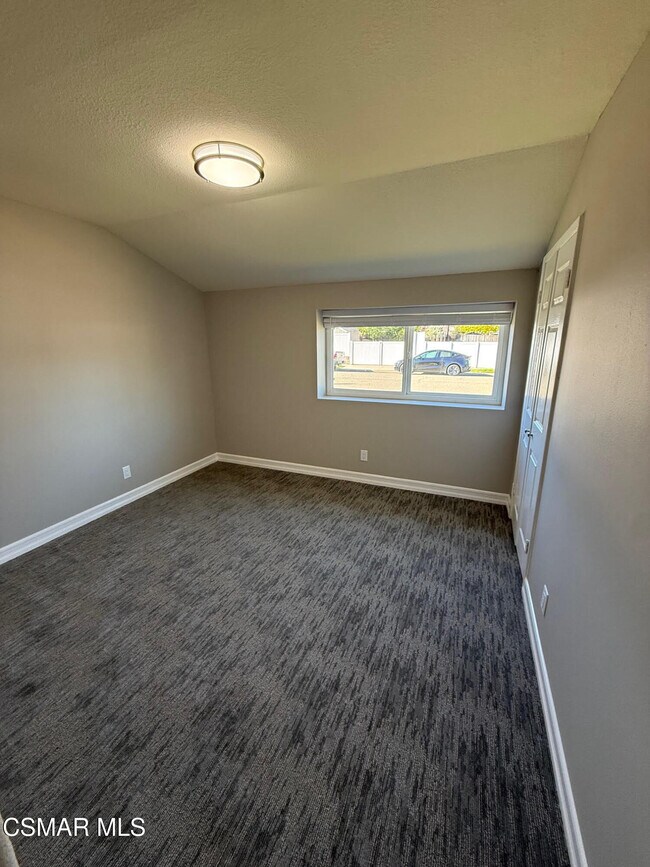 Building Photo - 216 Virginia Dr