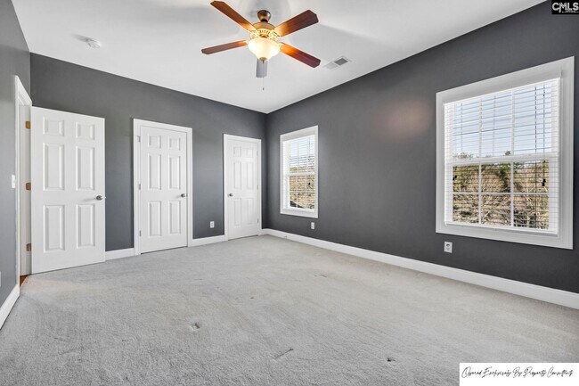 Building Photo - 120 Pinehurst Ct