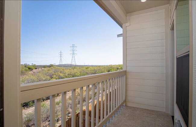 Building Photo - "Charming 3-Bedroom Duplex in San Antonio with Granite Elegance!"