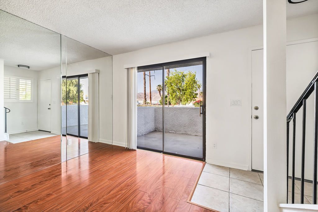 Building Photo - 34414 Laura Way