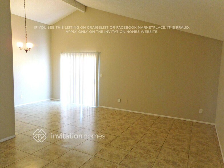 Building Photo - 6014 S 41st Pl