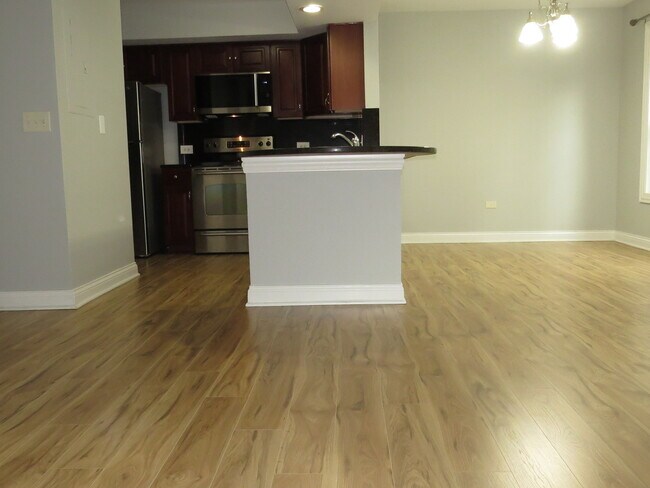 Building Photo - 43 Foxcroft Rd