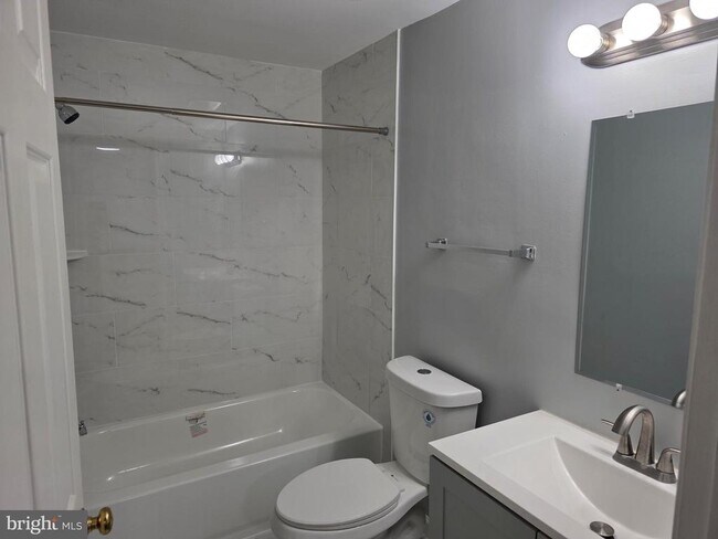 Building Photo - 18506 Eagles Roost Dr