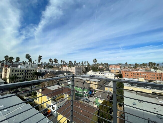 Interior Photo - The Rhys