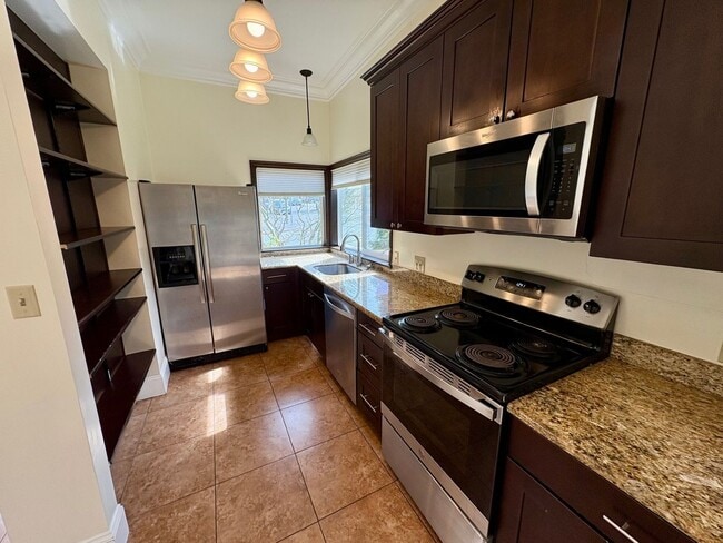 Building Photo - BURGAN DENSMORE