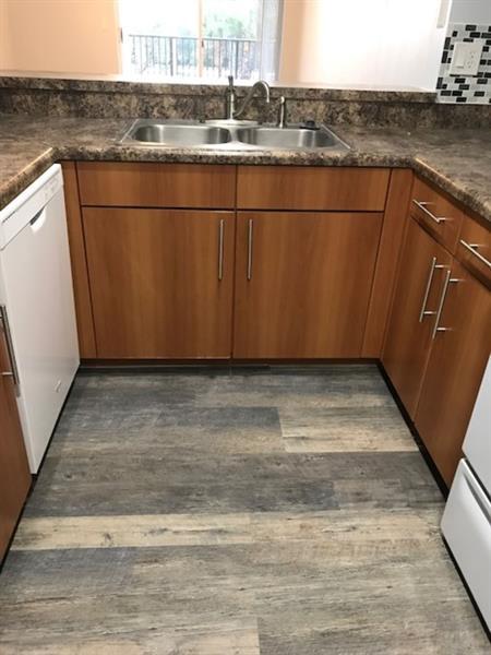 Building Photo - 5900 W Sample Rd