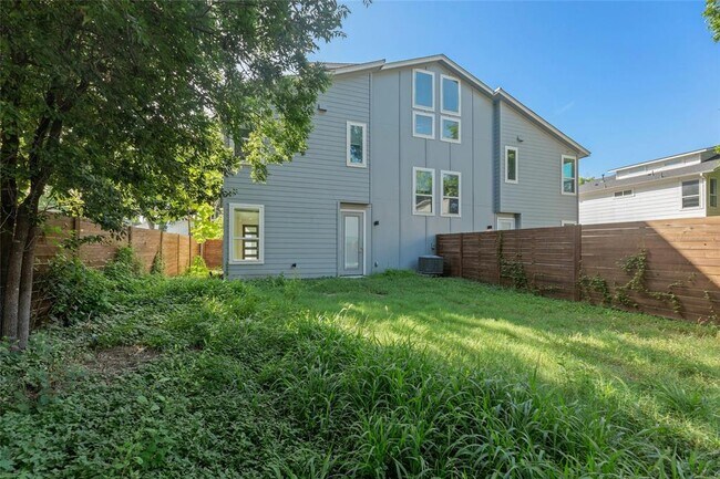 Building Photo - 1114 Walton Ln