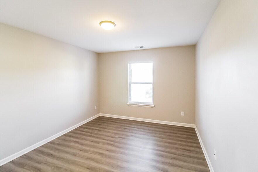 Building Photo - 706 Galveston Way