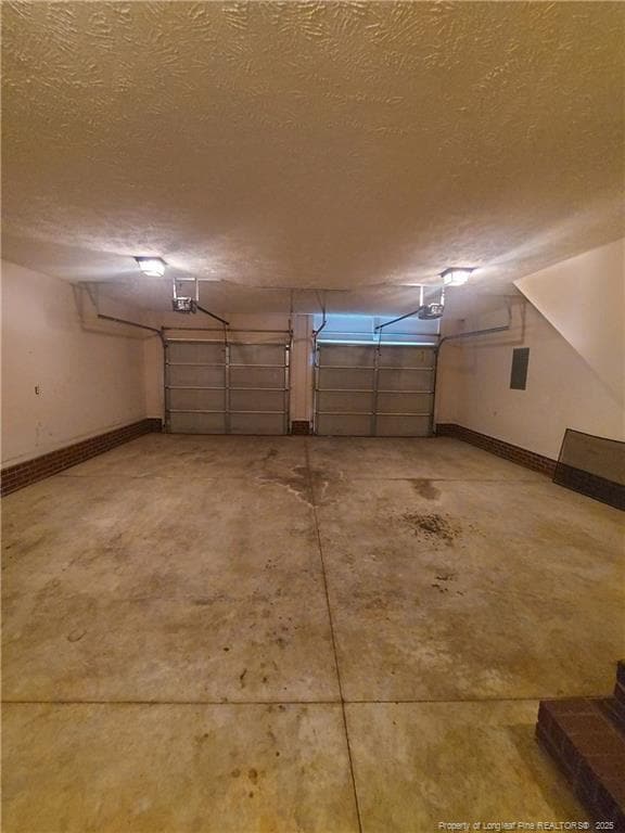Building Photo - 1403 Burford Ct