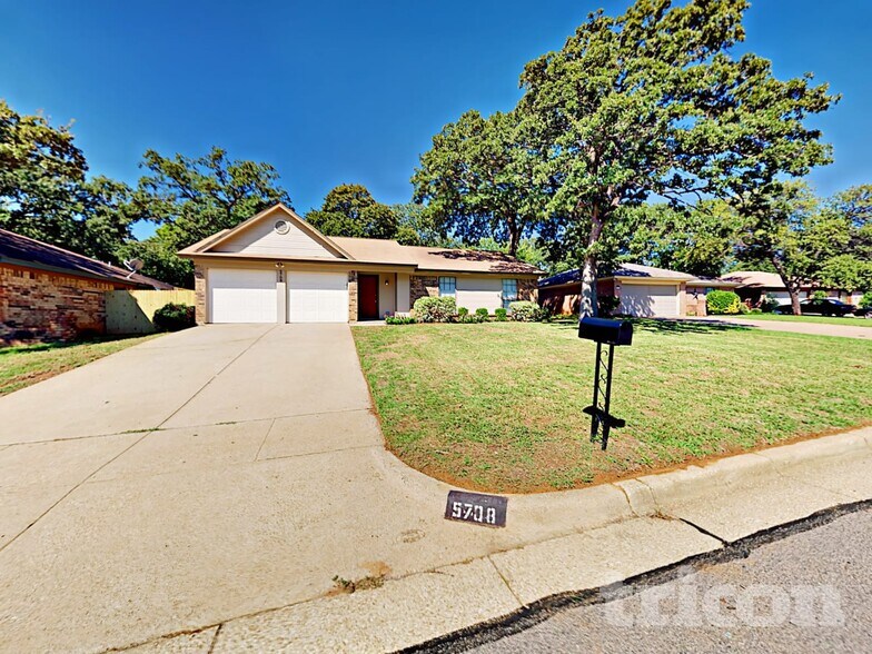 Building Photo - 5708 Woodsetter Ct