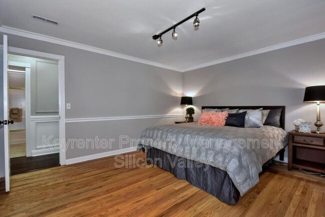 Building Photo - 1534 Constanso Way
