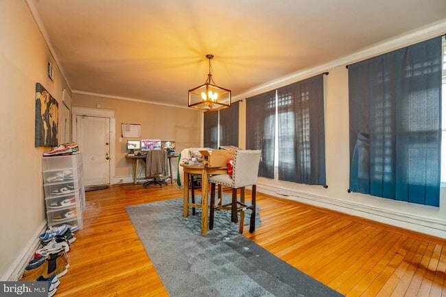 Building Photo - 3809 Ventnor Ave