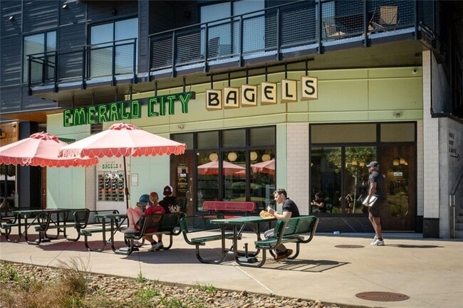 Building Photo - 5 Krog St NE