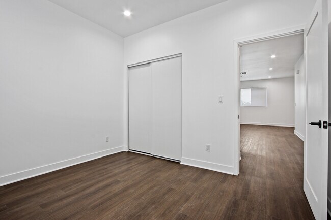 Building Photo - 1139 S Lorena St