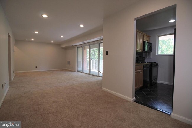 Building Photo - 2833 Kalmia Lee Ct