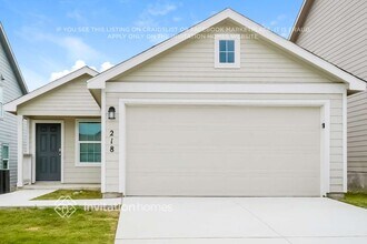 Building Photo - 218 Hollywood Dr