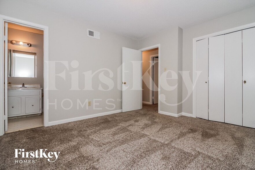 Building Photo - 4094 Berrybrook Cove