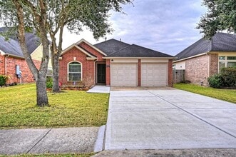 Building Photo - 4523 Long Creek Dr
