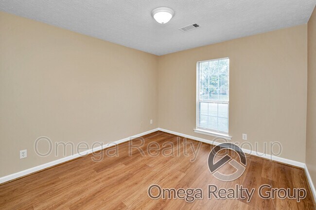 Building Photo - 6525 Foxleigh Ct