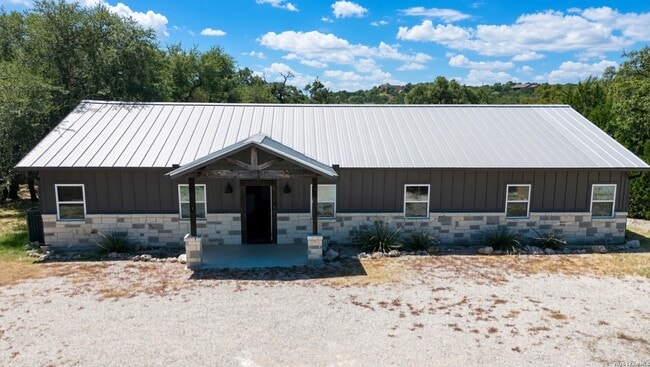 Building Photo - 101 Liberty Bell Ln