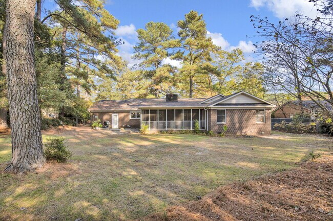 Building Photo - Huntington Park Home