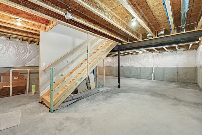 Building Photo - 2116 Penny Ln