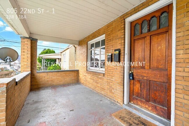 Building Photo - 805 22nd St
