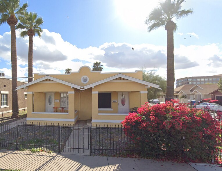 Primary Photo - 915 W Woodland Ave