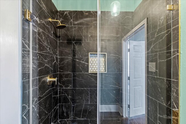 Building Photo - 2111 Postoffice St