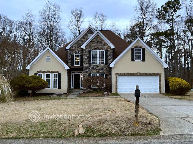 Building Photo - 6223 Spring Lake Dr