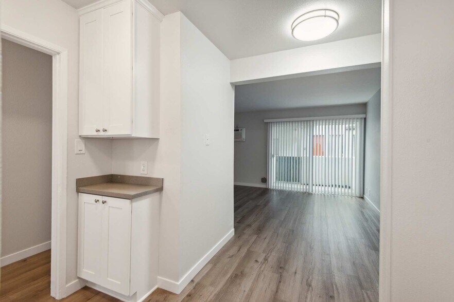 Building Photo - 15743 Francisquito Ave