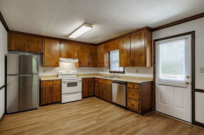 Building Photo - 145 Shadow Moss Dr