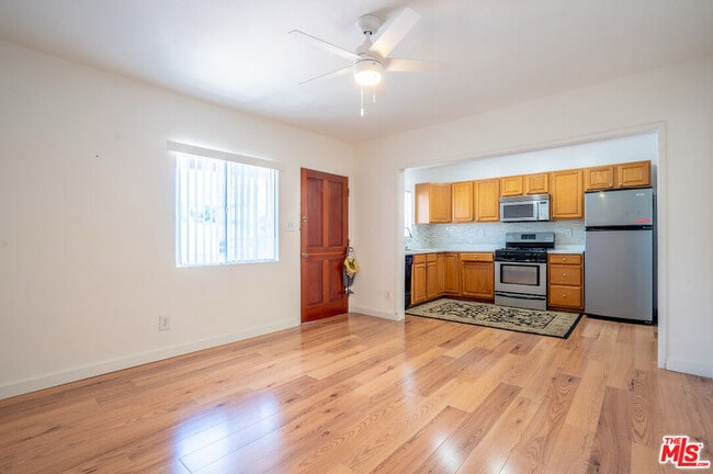 Building Photo - 1240 Lodi Pl