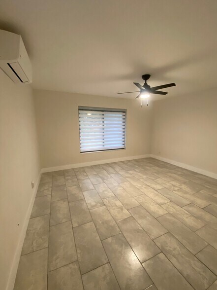 Building Photo - 251 Mateo Way NE