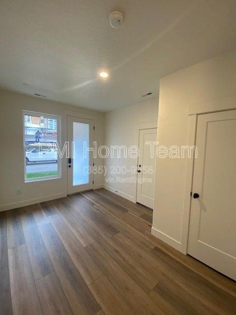 Building Photo - 1490 W Kason Ct