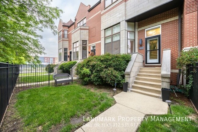 Building Photo - 838 E 45th St