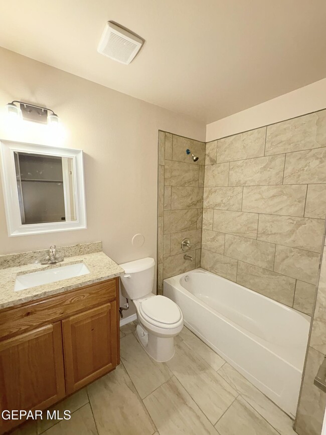 Building Photo - 4640 Vesta Loop Ct