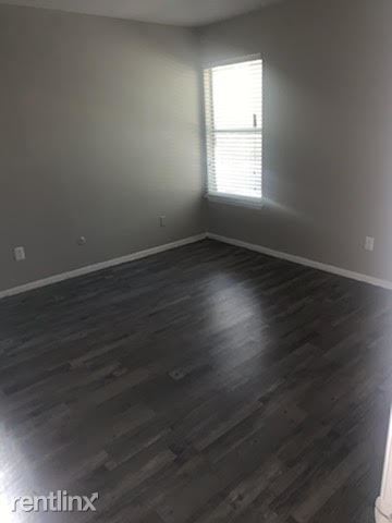 Building Photo - 1 br, 1 bath Apartment - 1900 Carl Rd