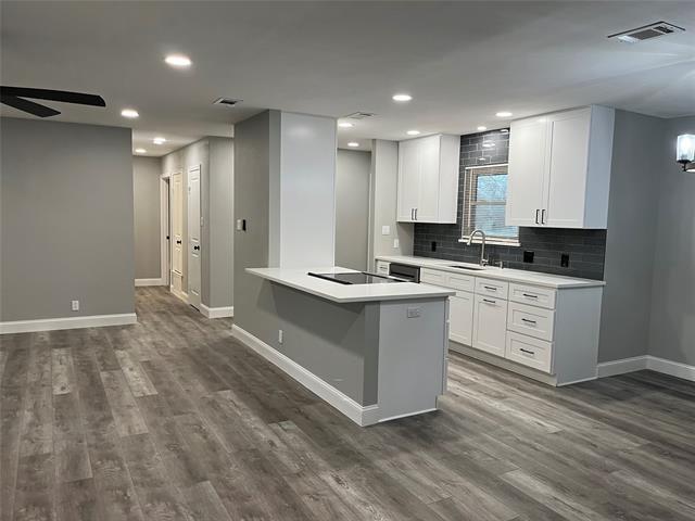 Building Photo - 5241 Fm 2495