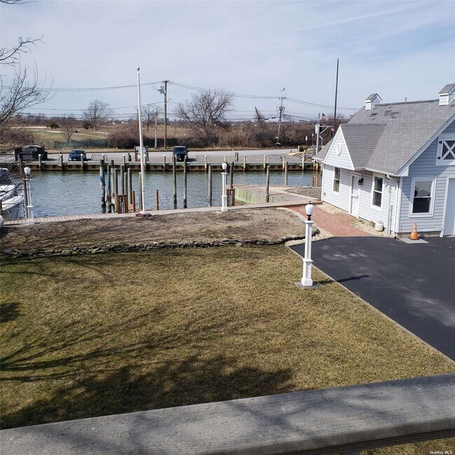 Building Photo - 32 Sheridan Rd