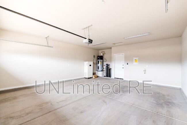 Building Photo - 308 Spirit Cir