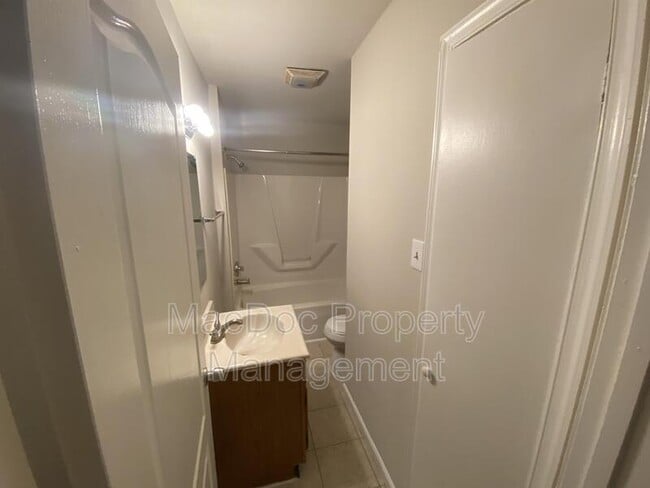 Building Photo - 265 Butler Rd