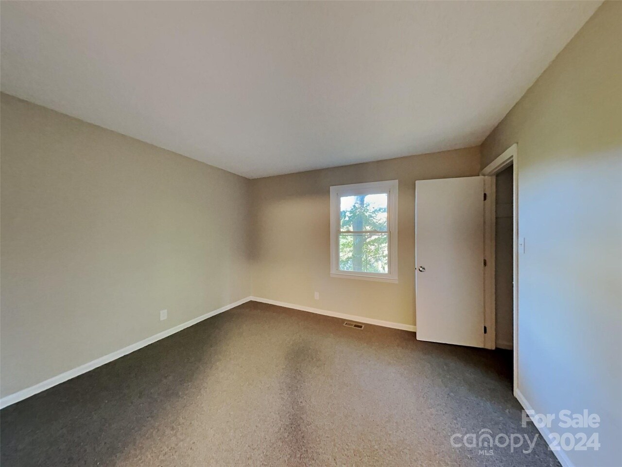 Building Photo - 928 Hearthridge Ct