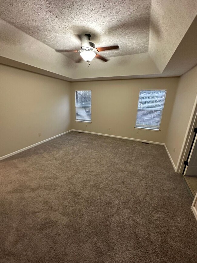 Building Photo - For Lease - 3 Beds, 2 Baths, 2000 SqFt home in N. Mt Juliet