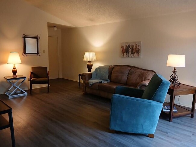 Building Photo - 12905 Pegasus St