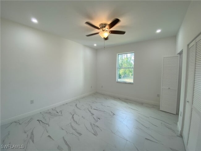 Building Photo - 5444 Billings St