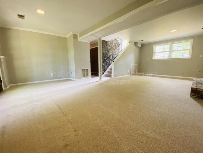 Building Photo - 12202 McClain St